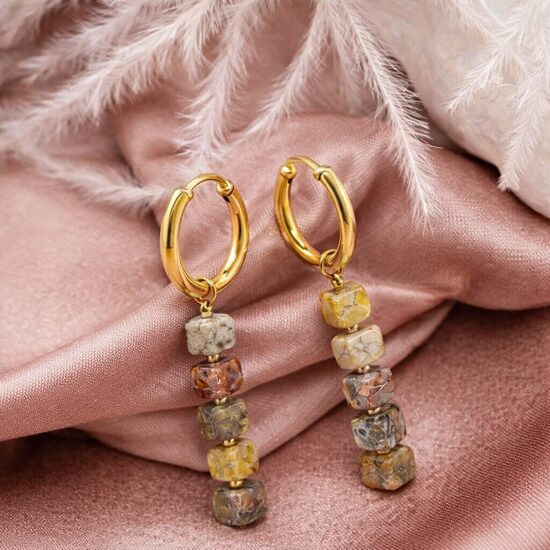 Auskari "Saulrieta noskaņa"